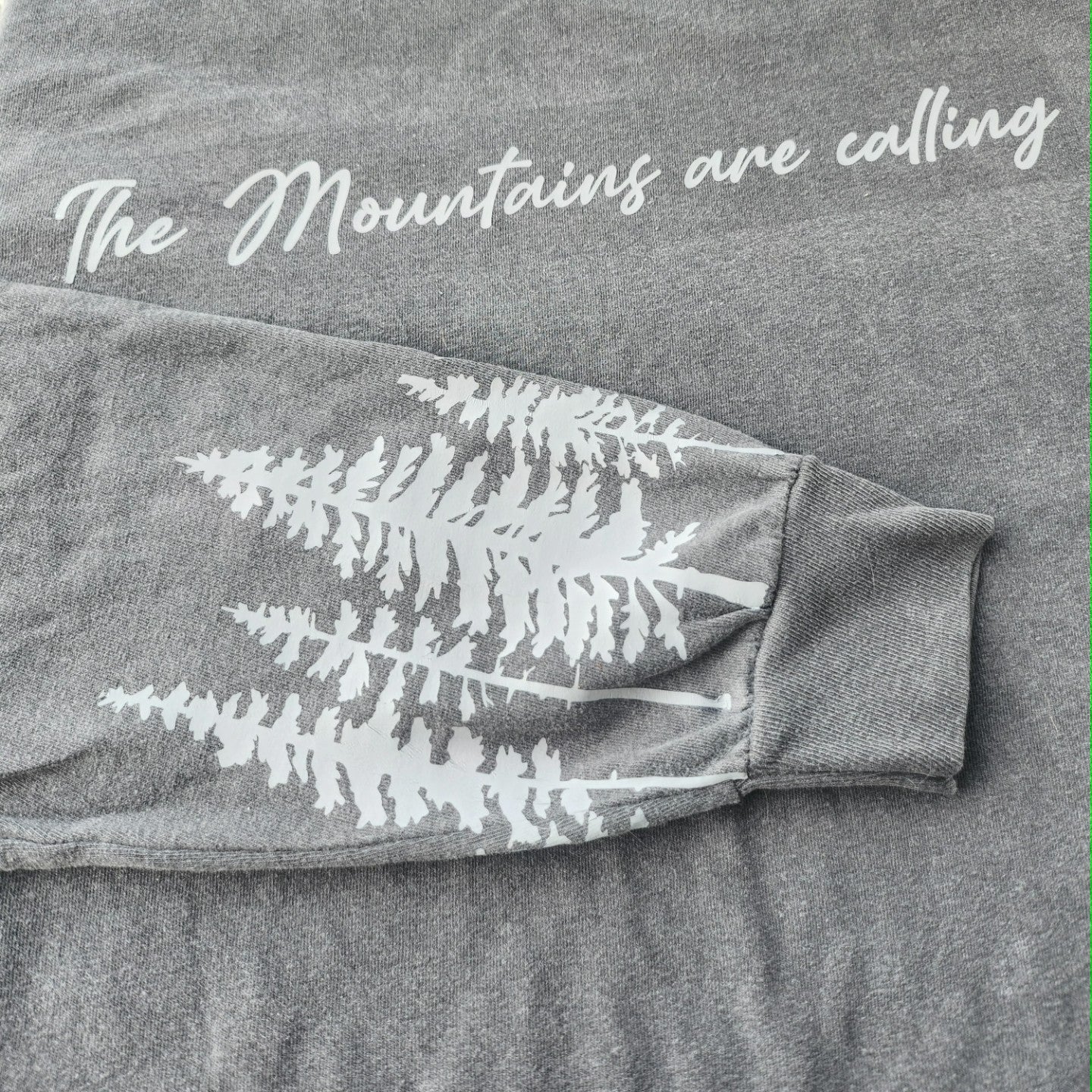 Grey Long Sleeve - Mountains are Calling